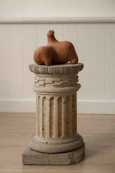 lady sculpture vase