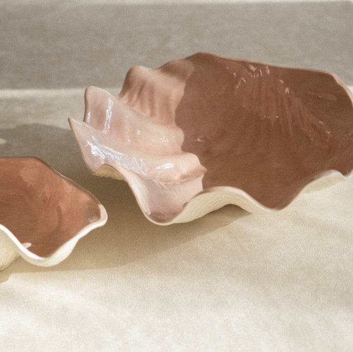 Vintage ceramic clam shell dish set