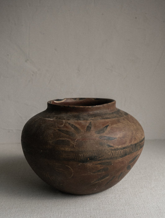 unique-vintage-mexican-vase