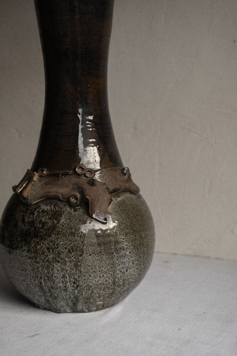 unique-vintage-ceramic-vase
